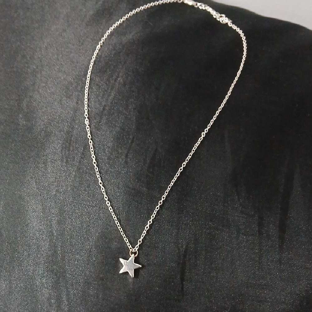Silver Star Pendant Necklace
